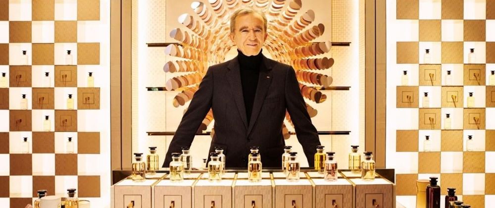 Cover image for Bernard Arnault trở thành người châu Âu đầu tiên đứng đầu danh sách giàu nhất thế giới